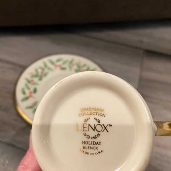 Lenox Holiday Footed Cup & Saucer Set - Picture 2 of 4